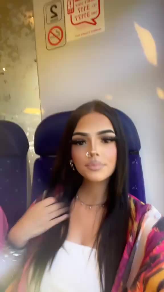 @🥥
