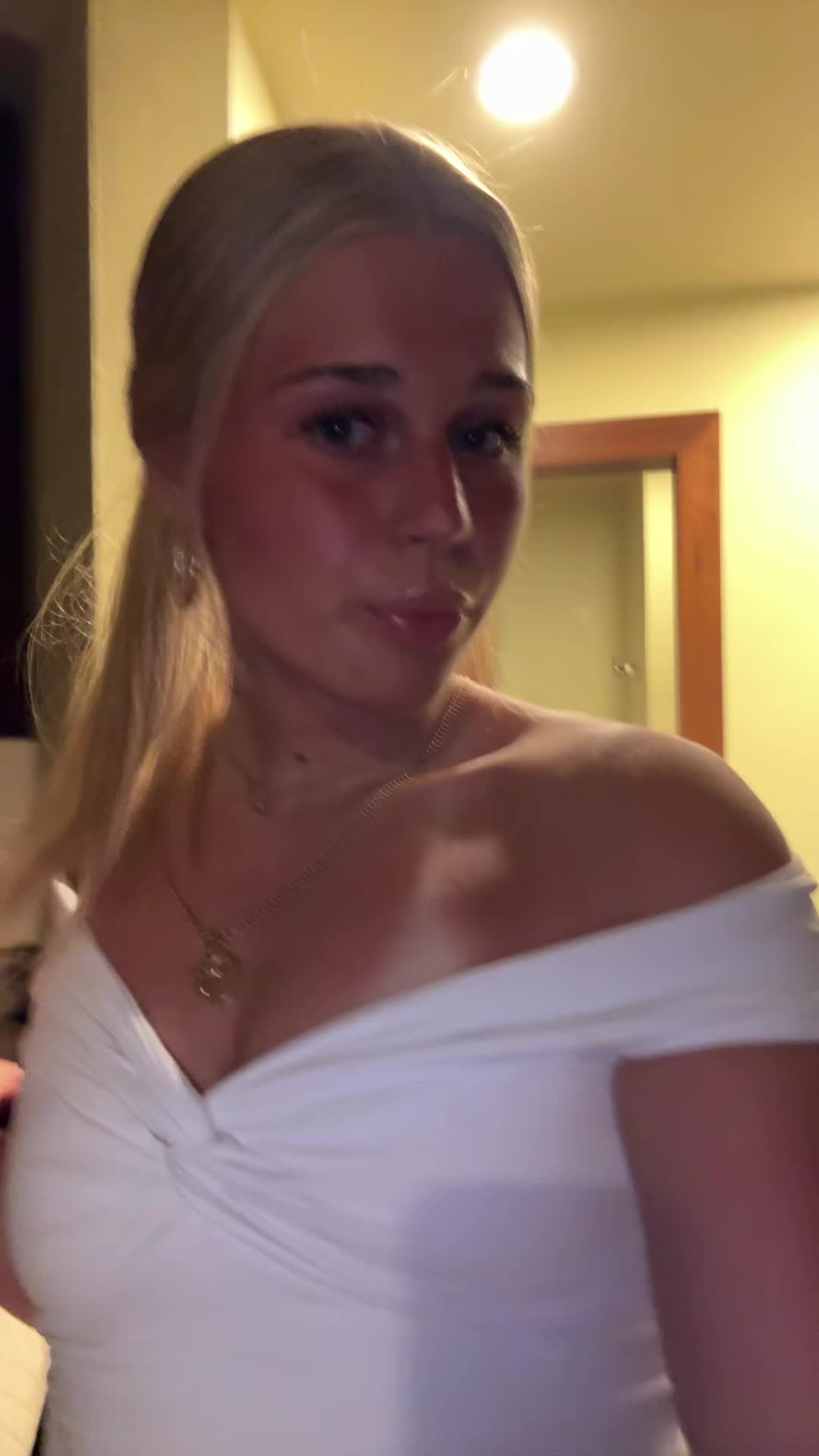 @sophia
