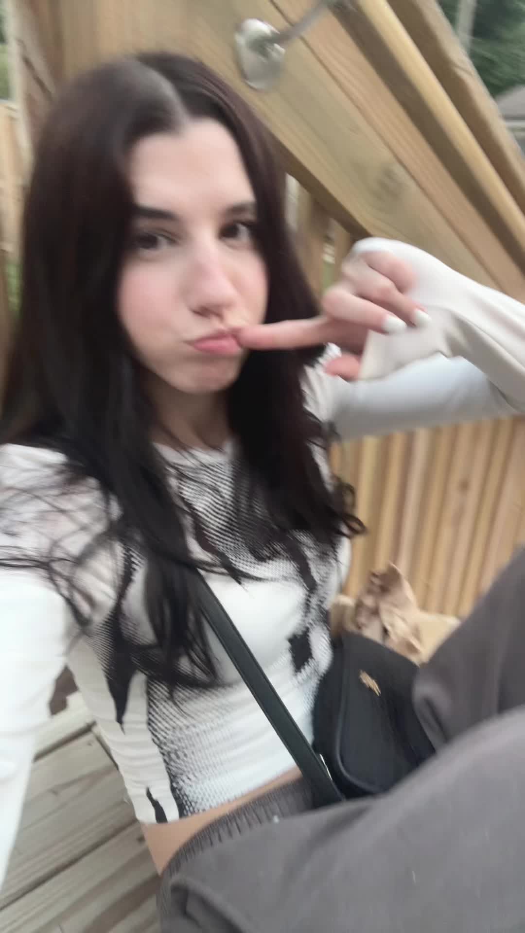 @alina⋆。˚༝𓆞