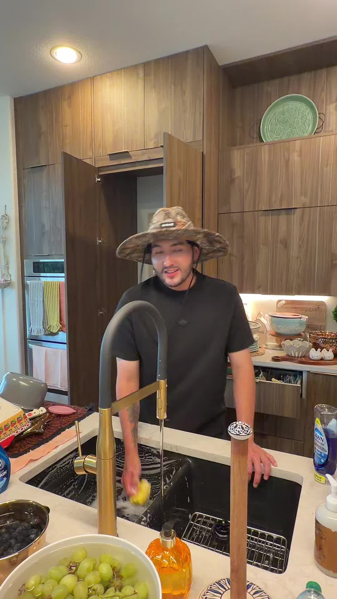 @honeytanner94🍯