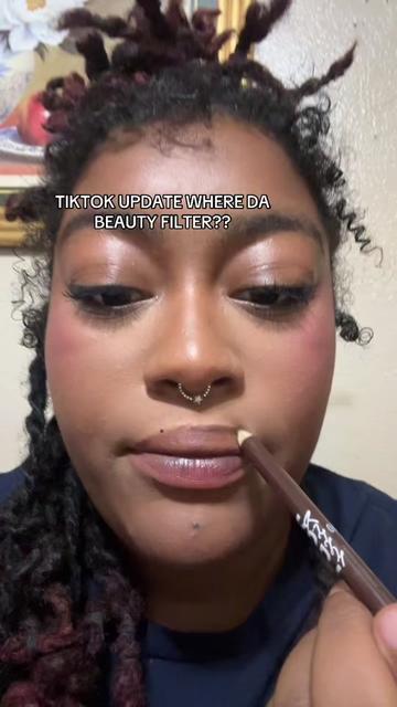 @🦦