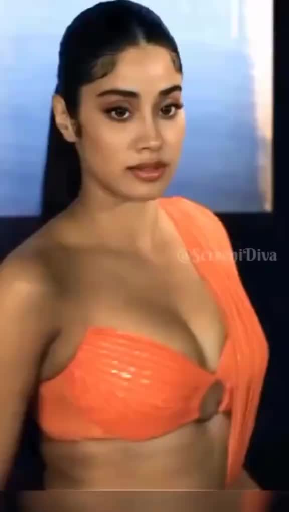 @Janhvi Kapoor Official