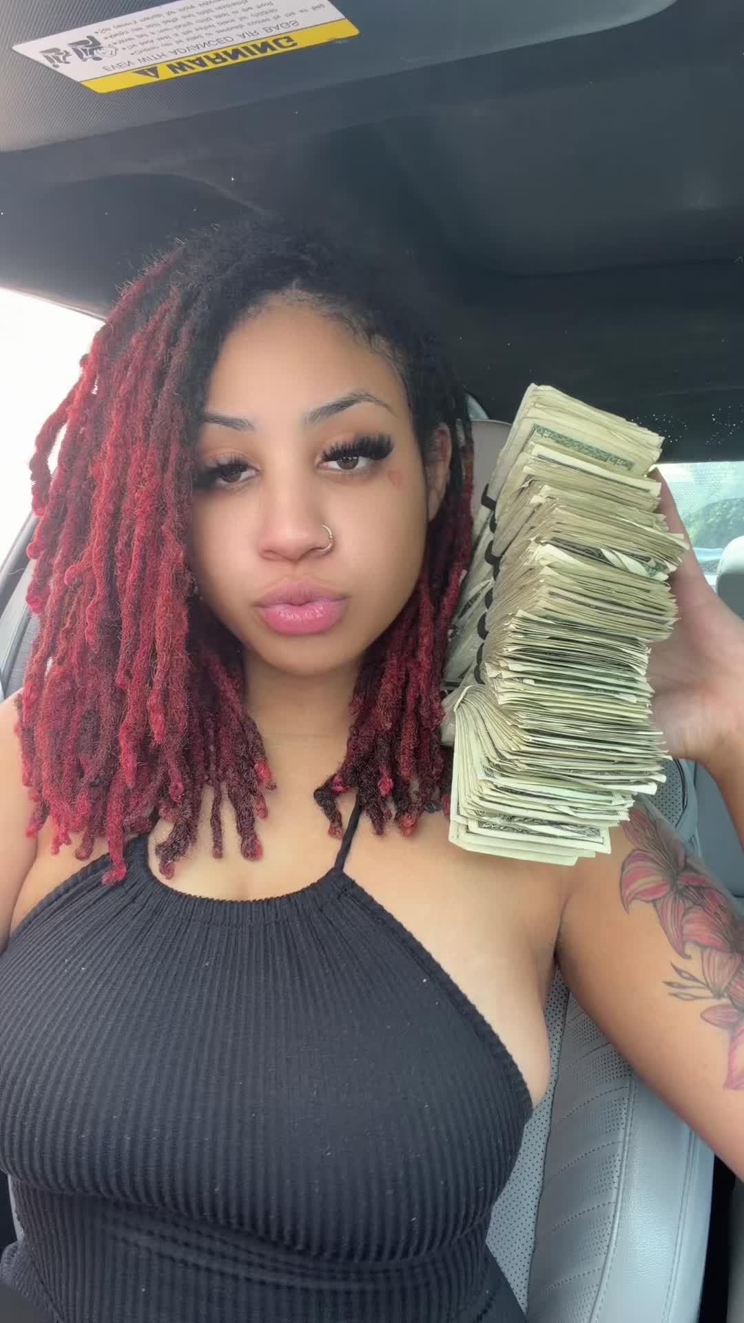 @Luh Red ๐