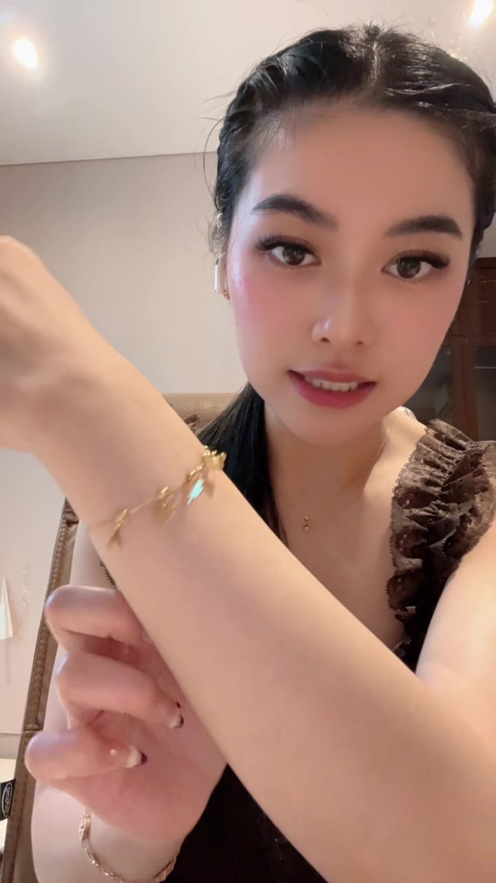 @AMARISSA00