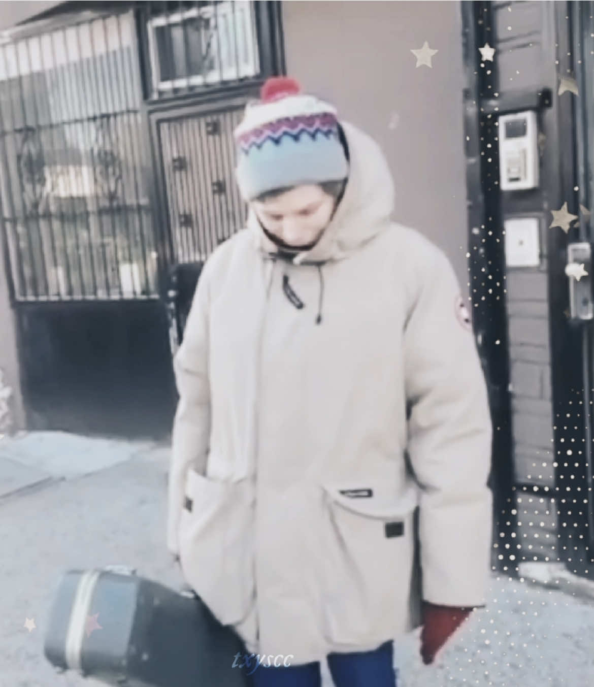 @‧₊ ᵎᵎ som &sdot; ˚ ⭑