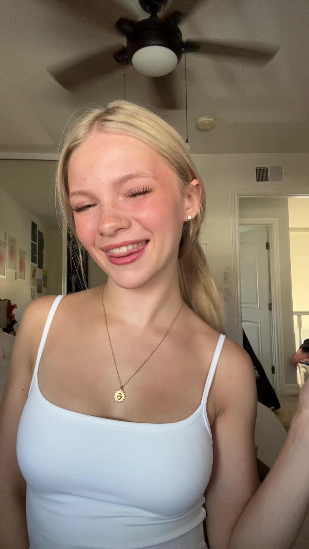 @julesss
