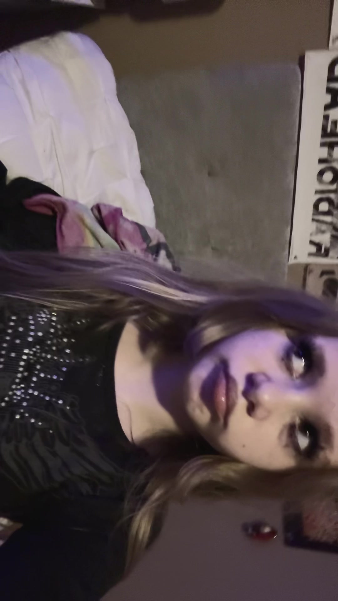 @zombie girl