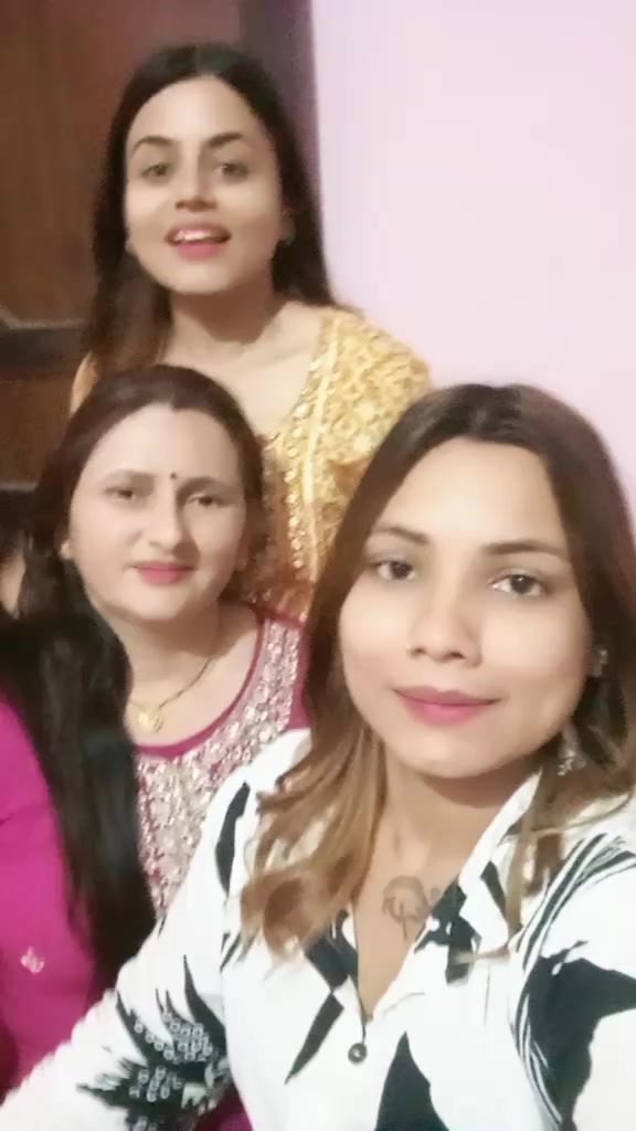 @Binitaa poudel😘💜