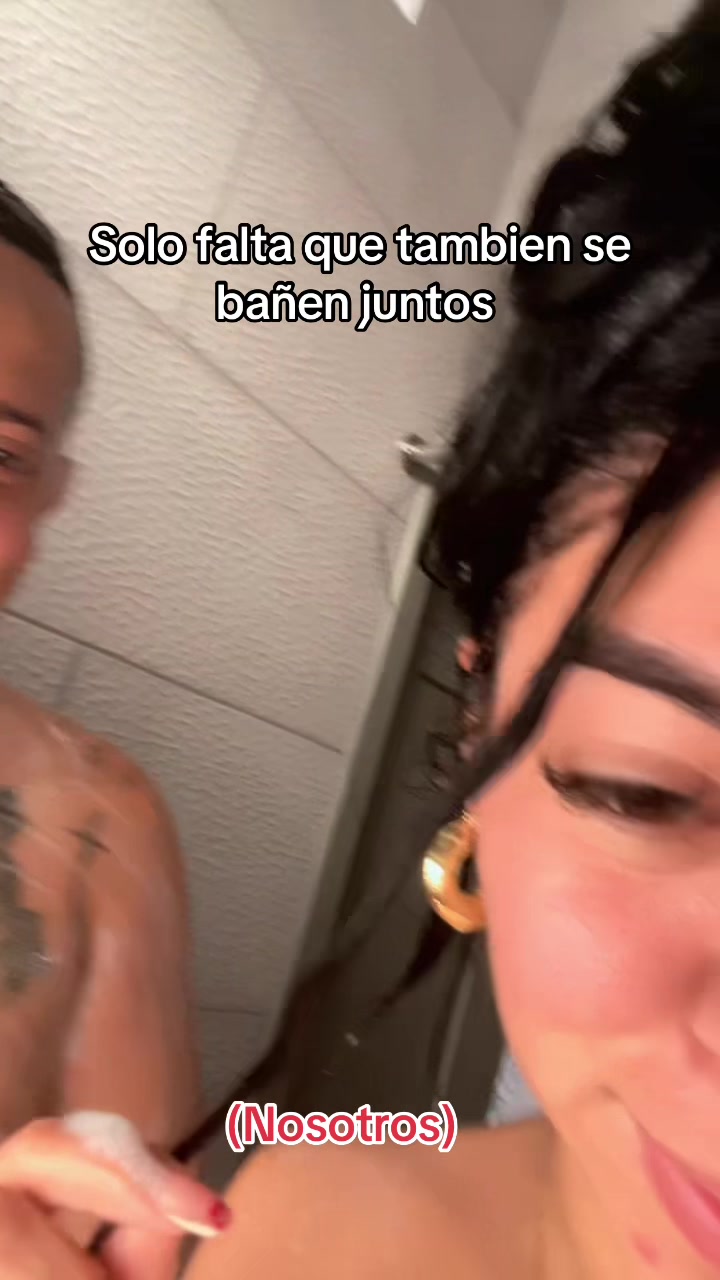 @Dianika V 🧞&zwj;♀️