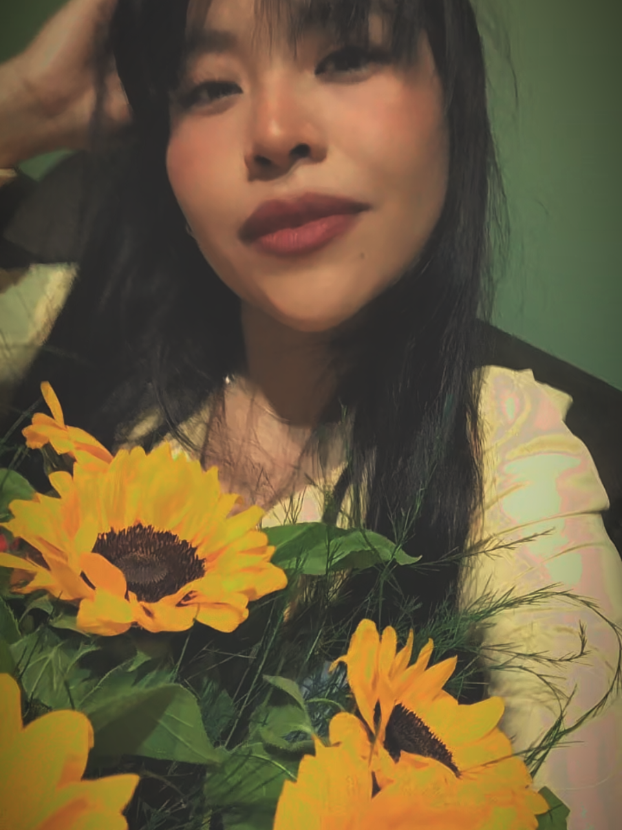@𝙉𝙞𝙣𝙛𝙖  🦋⃤