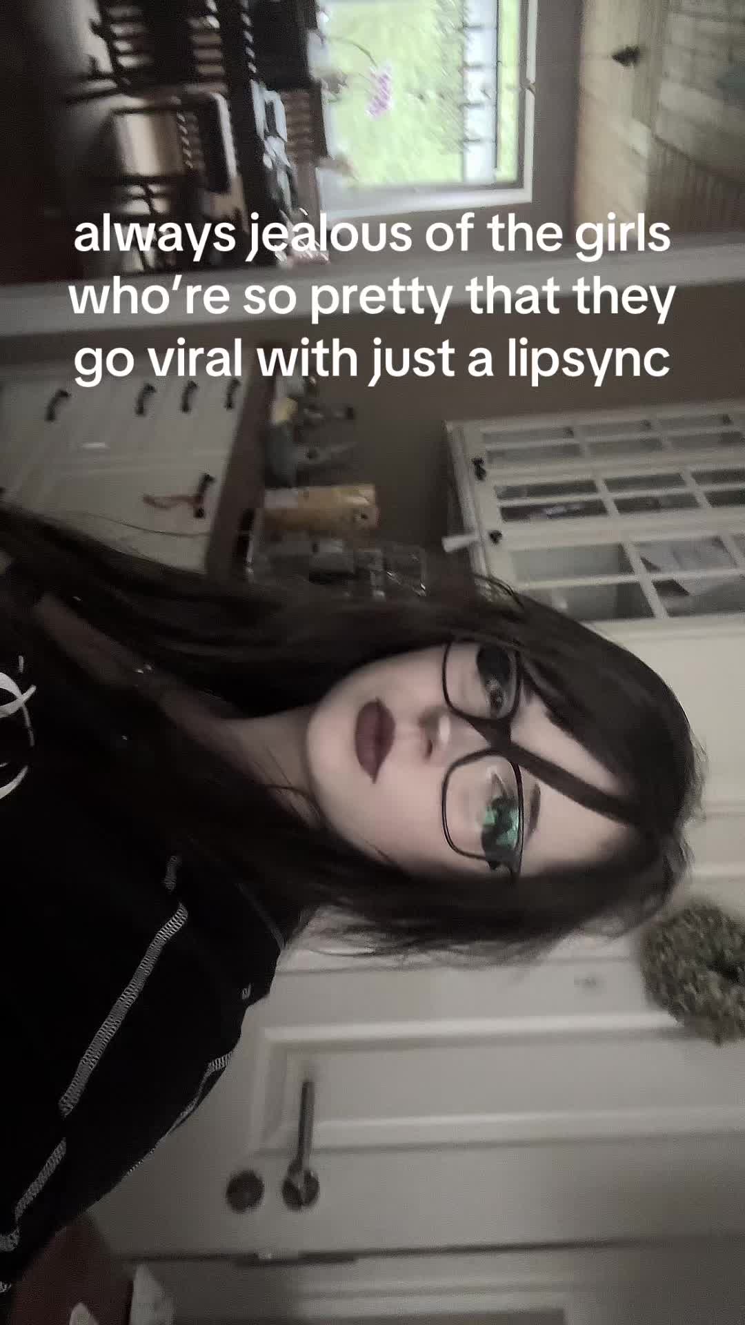 @☠︎︎⋆౨ৎ⦻˚˖ 𝓛𝓮𝓷𝓲˖˚⦻౨ৎ