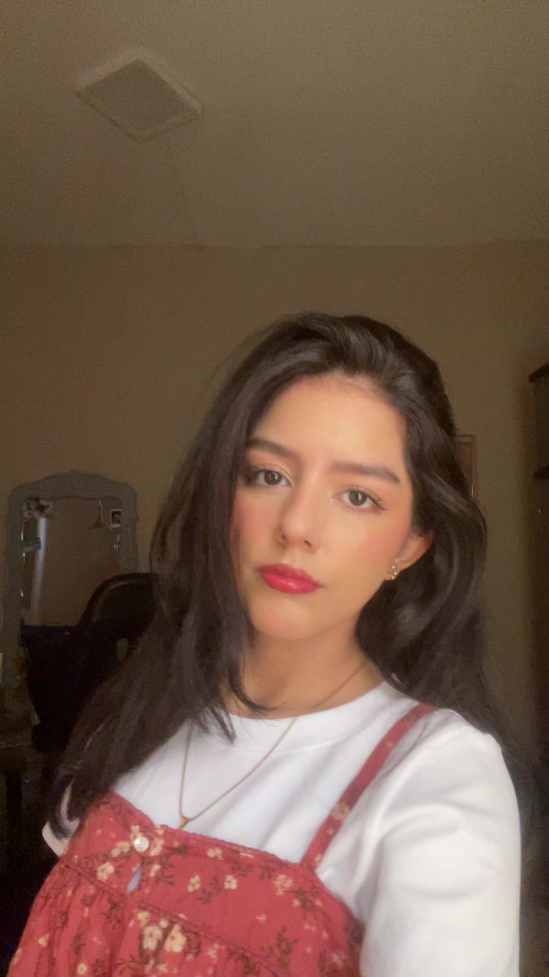 @hilaryholic