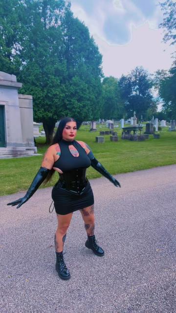 @Mistress Dolly