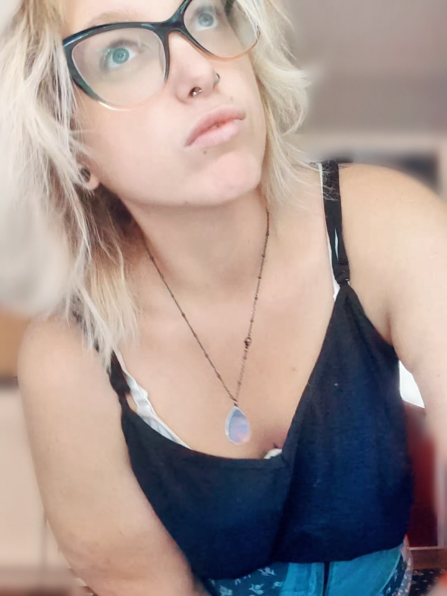 @ᏦᎥa 🖤