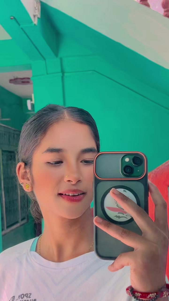@Nilam😘❤️