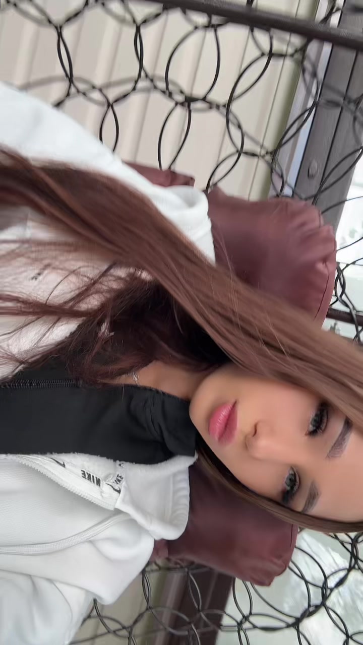 @Lena_lis