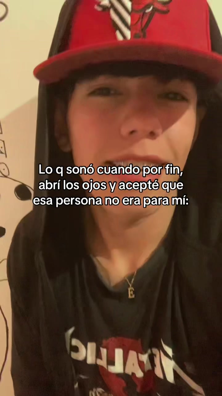 @elias.