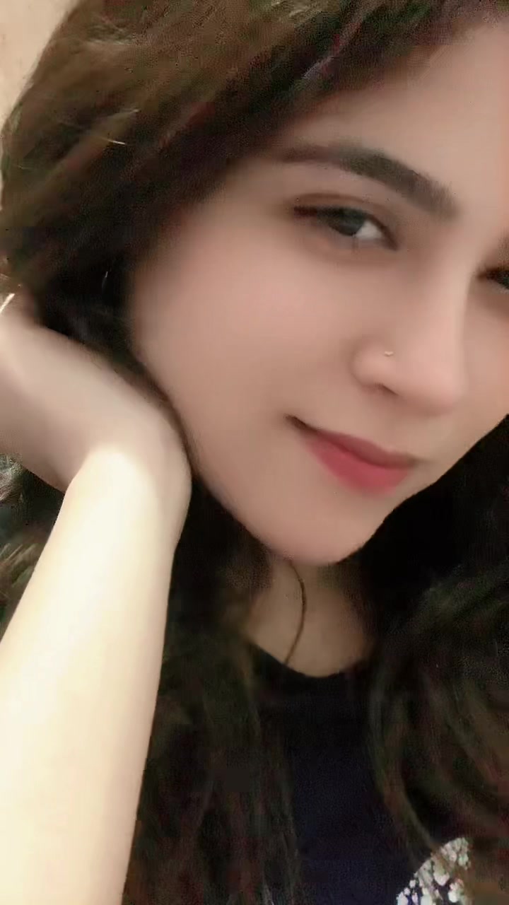 @NiaAli