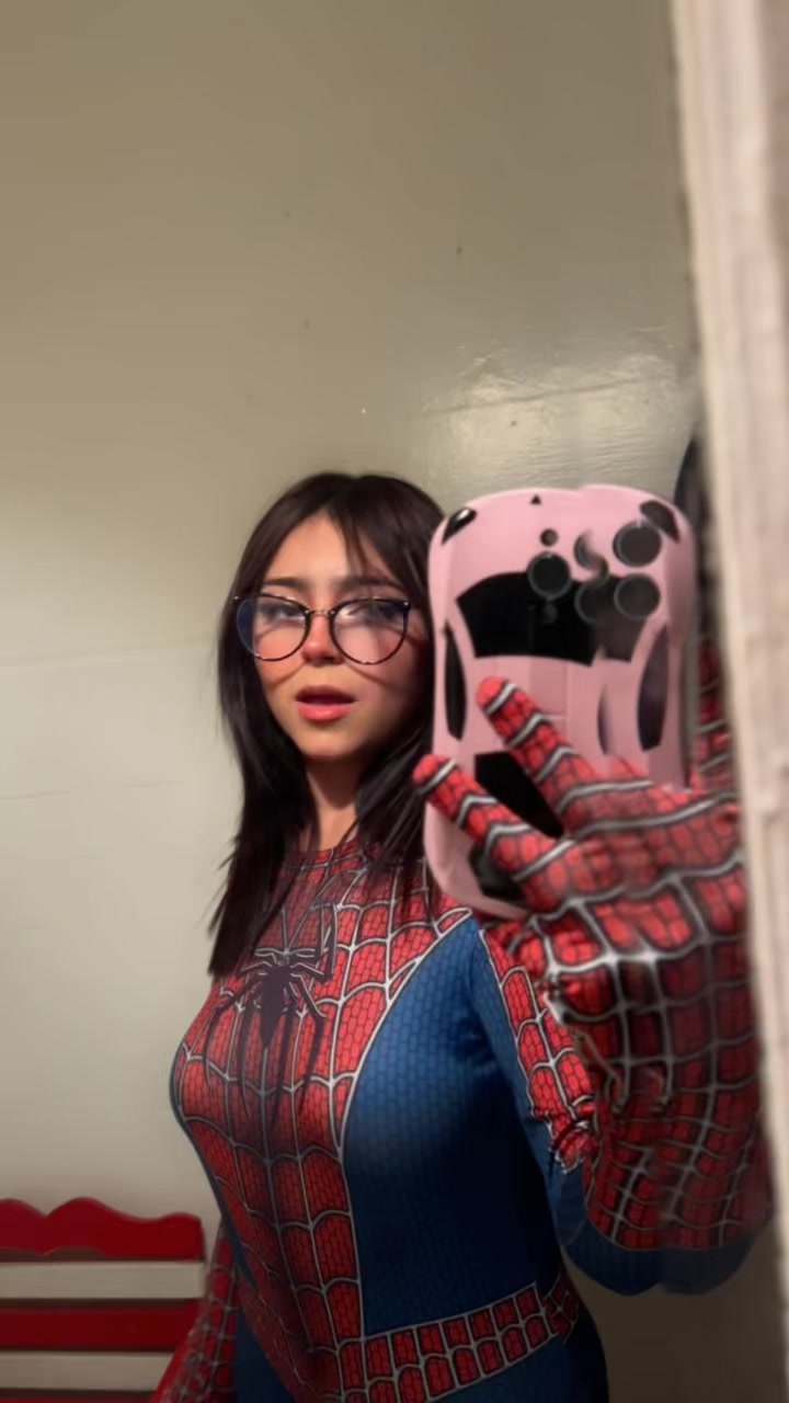 @badkabbronna_