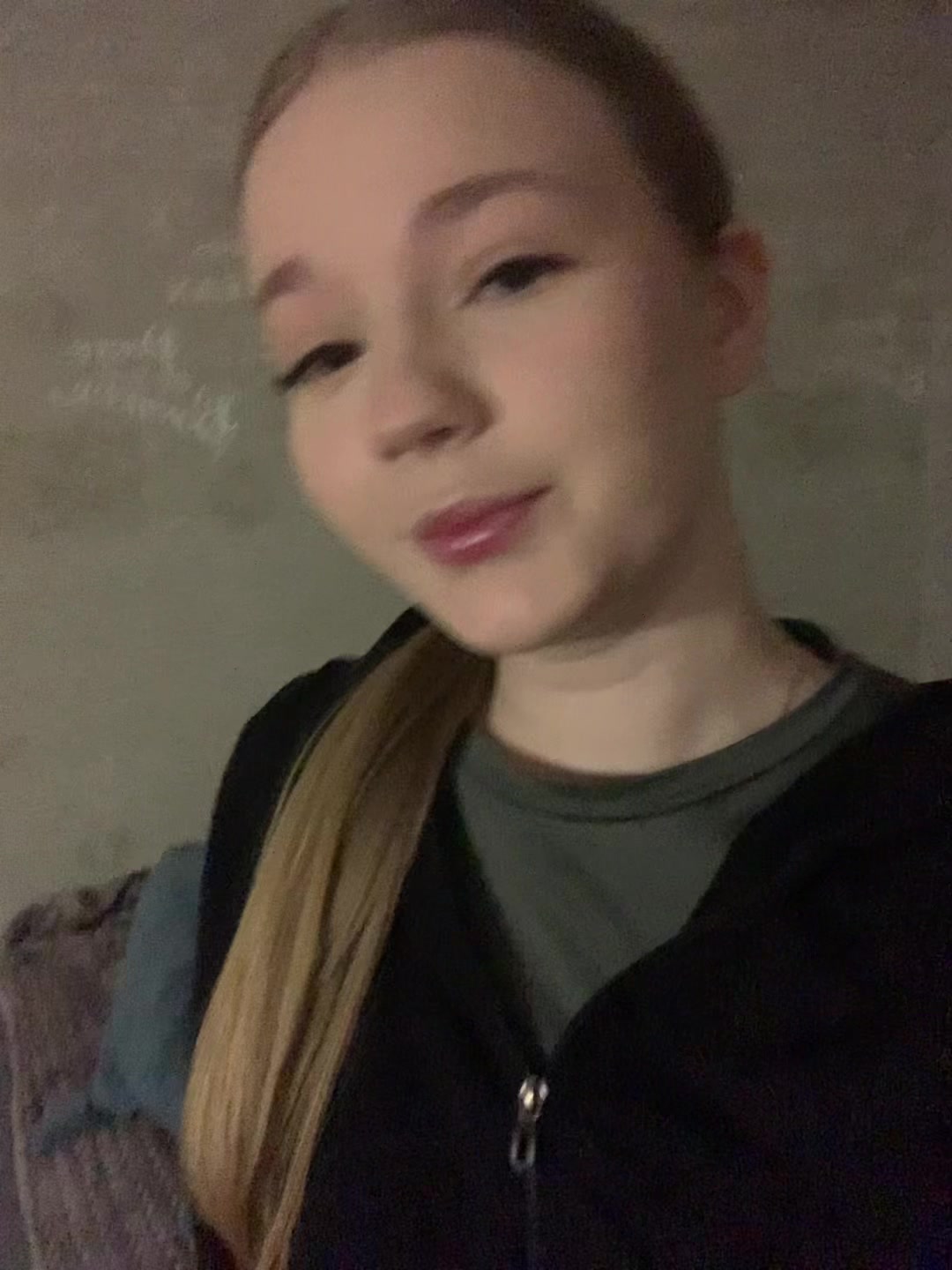 @🙇🏼♀️