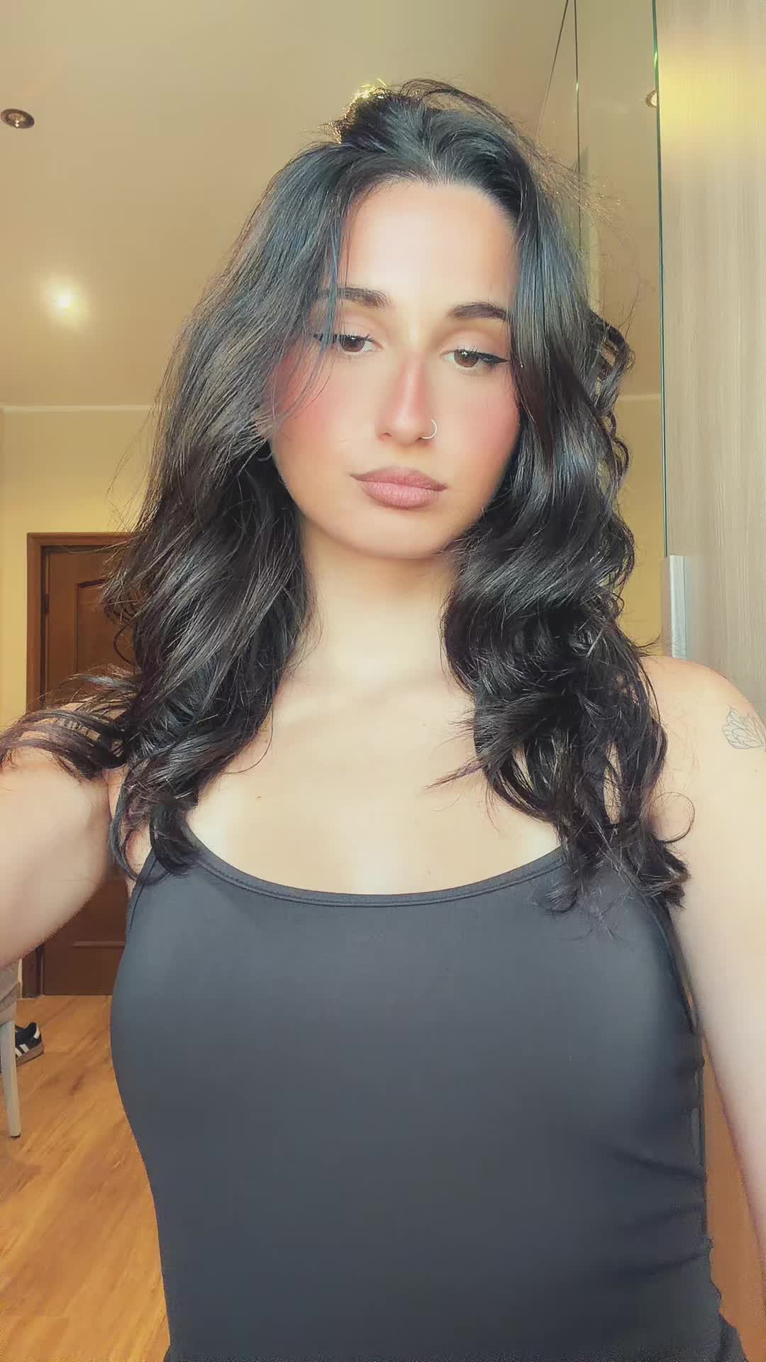@valentinaaaiello