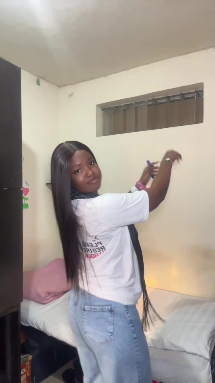 @Oluwakorede