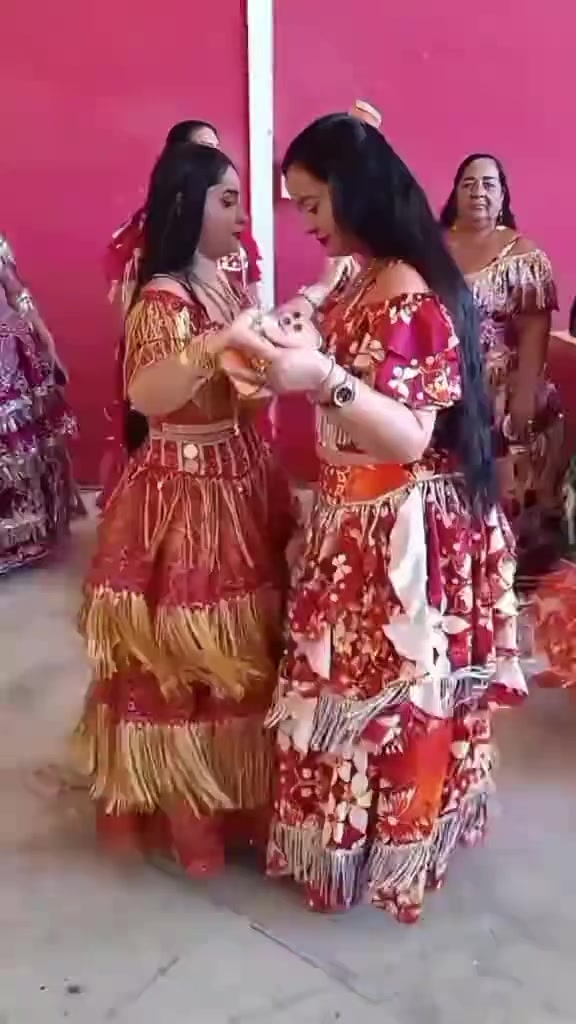 @🕺LINDAS_CIGANAS💃