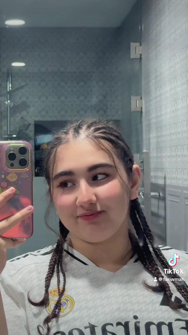 @𝐅𝐚𝐫𝐢𝐰𝐦𝐚𝐡🦋