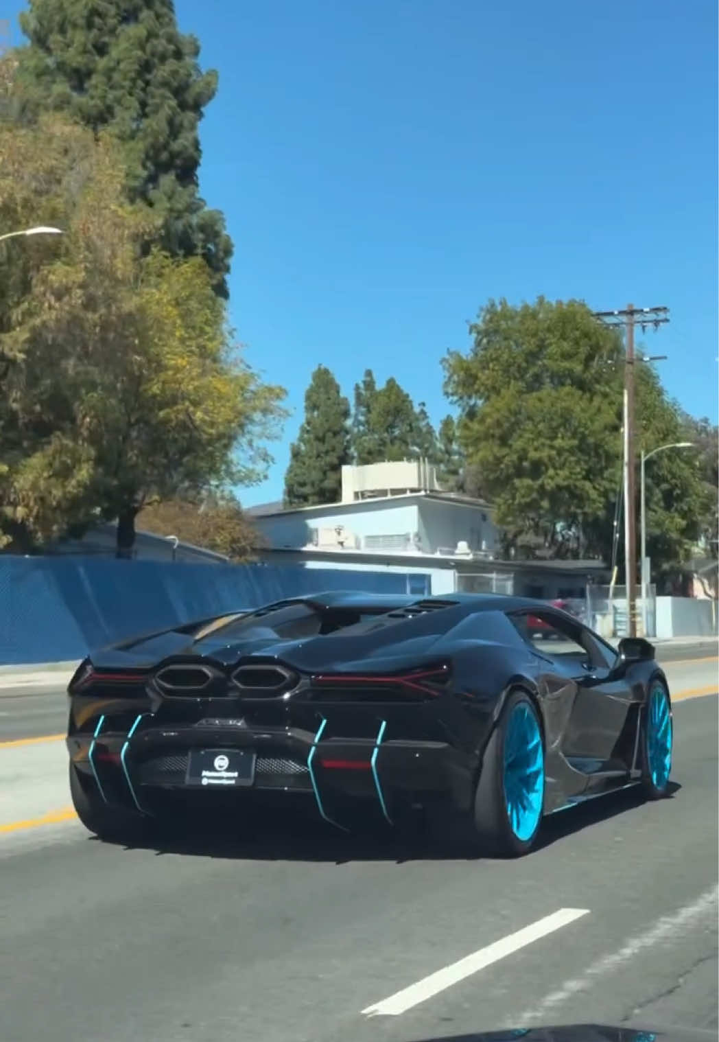 @R1 Motorsport
