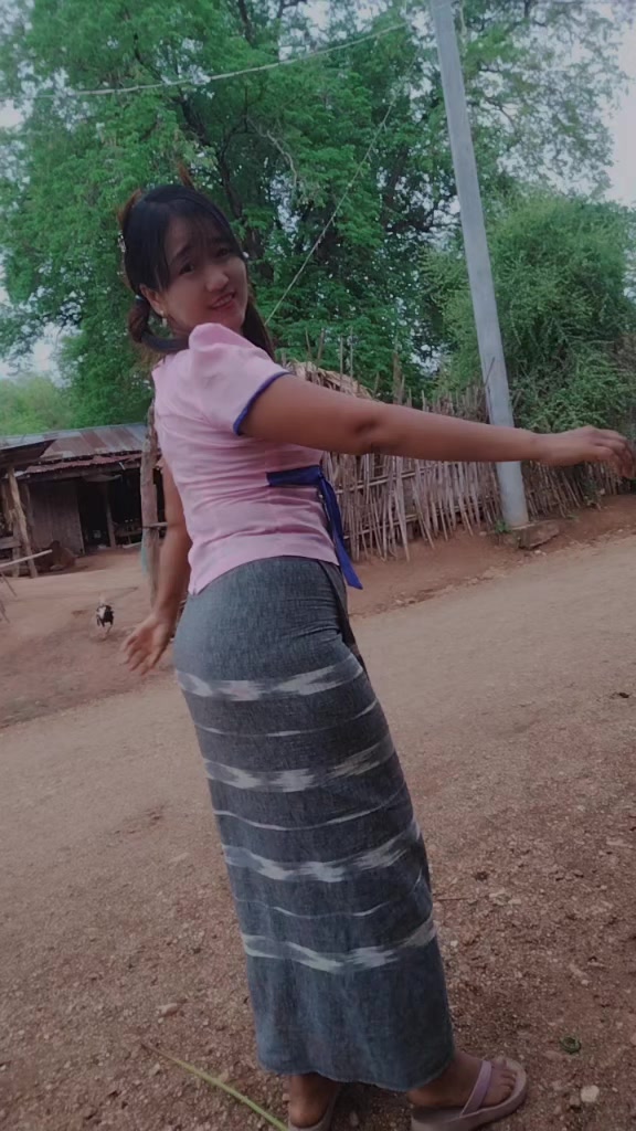 @Ma Ni Ni Win