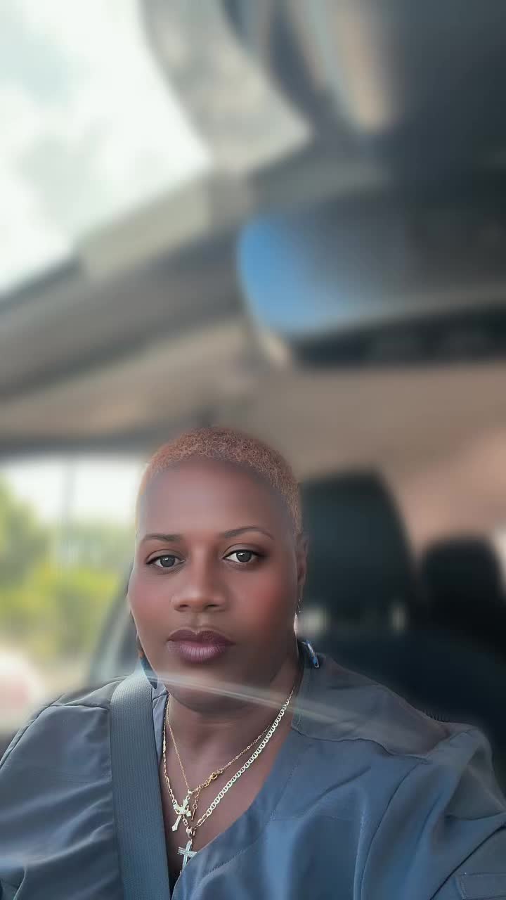 @LadyVina