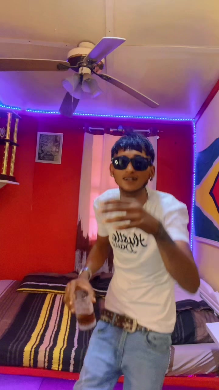 @.ITZVICKASH_๐ฌ๐พ/๐ง๐ง