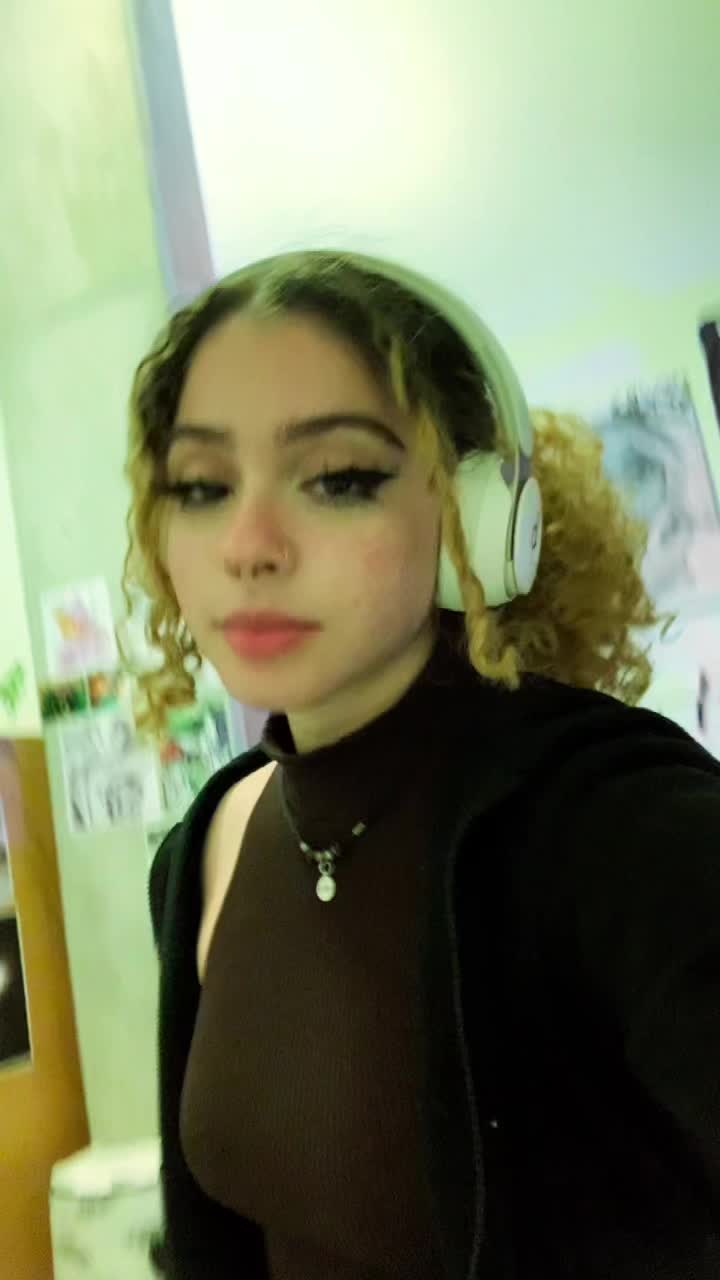 @Nikxl