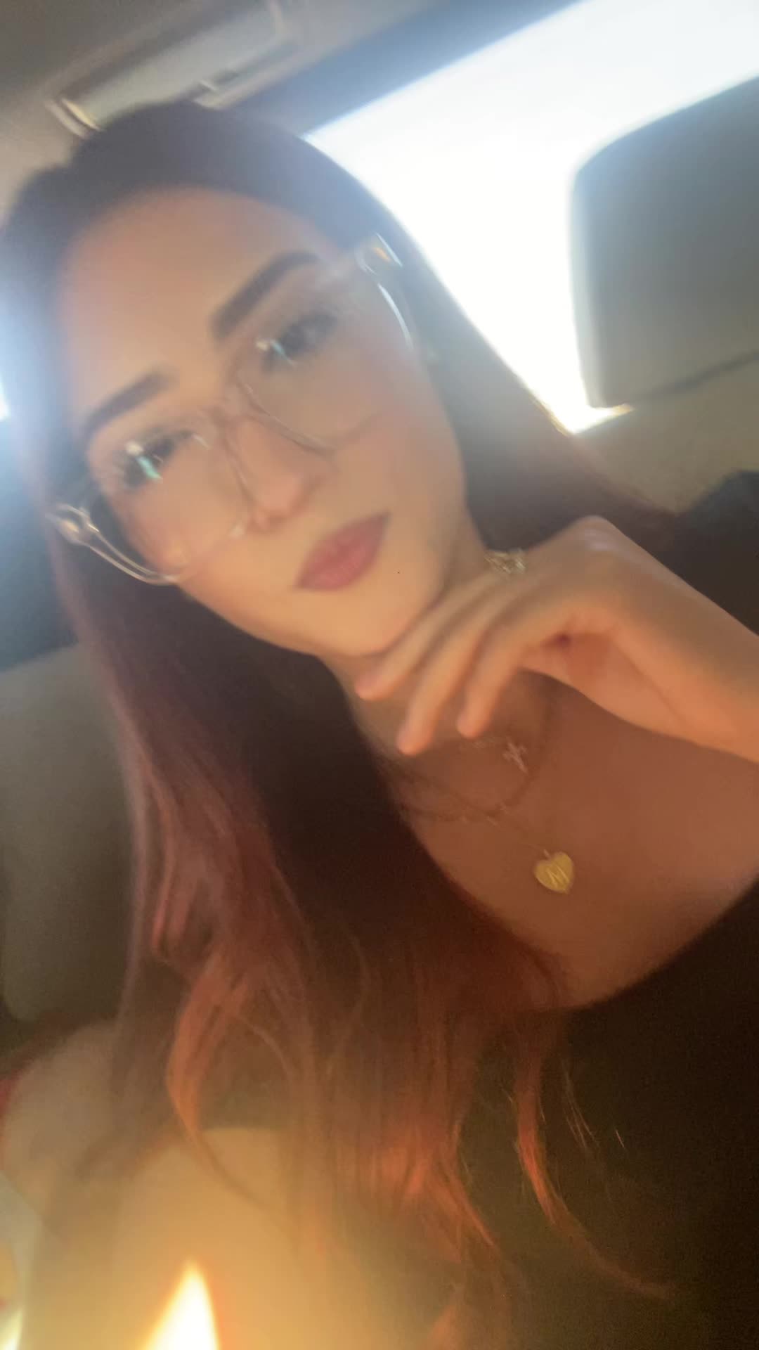 @laura