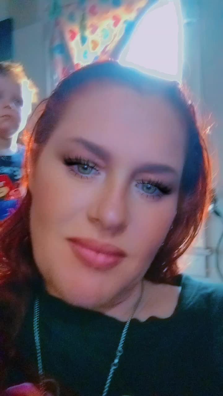 @sheryllgannon493 hell b****