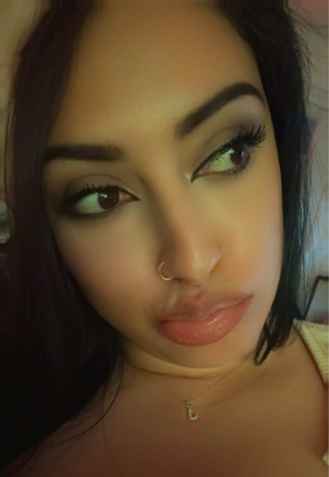 @J9