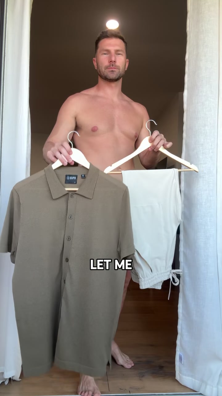 @Cuts Clothing
