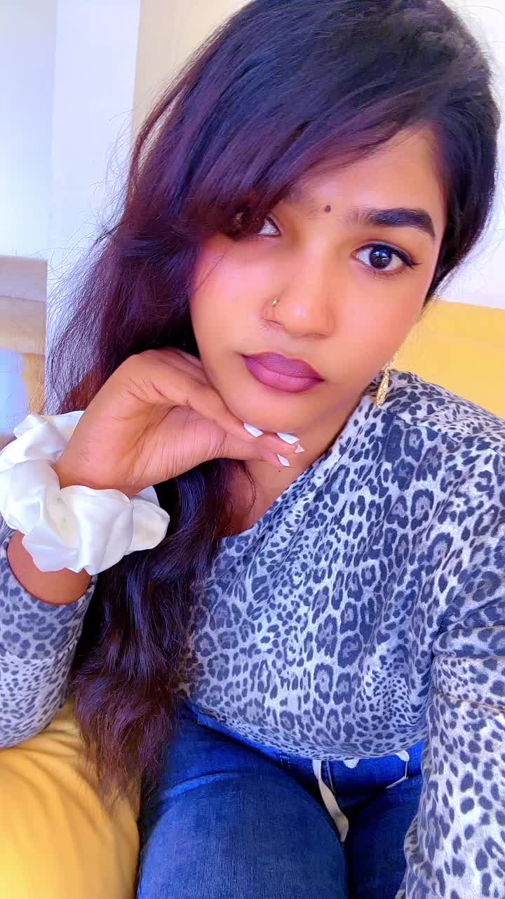 @கள்ளி ராணி👑♥️💋🇨🇭