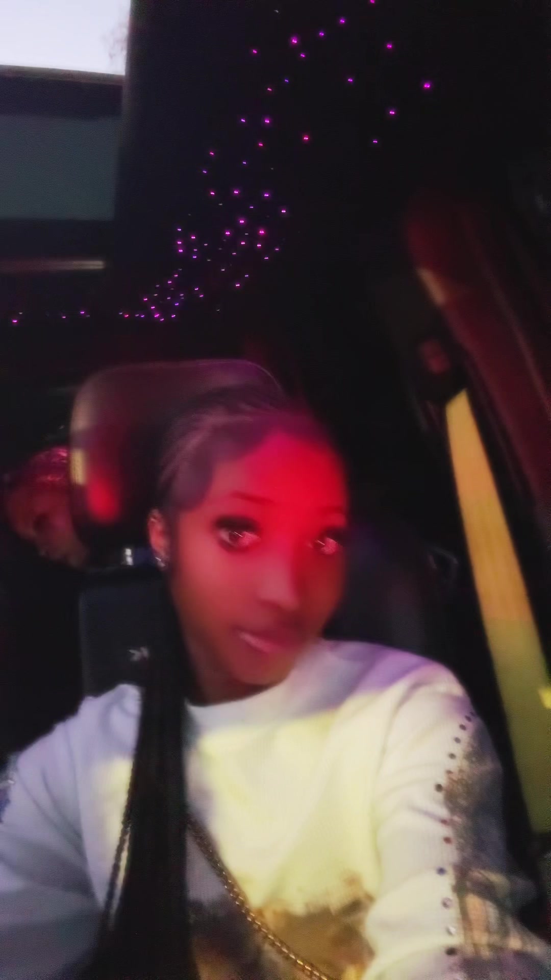 @￼