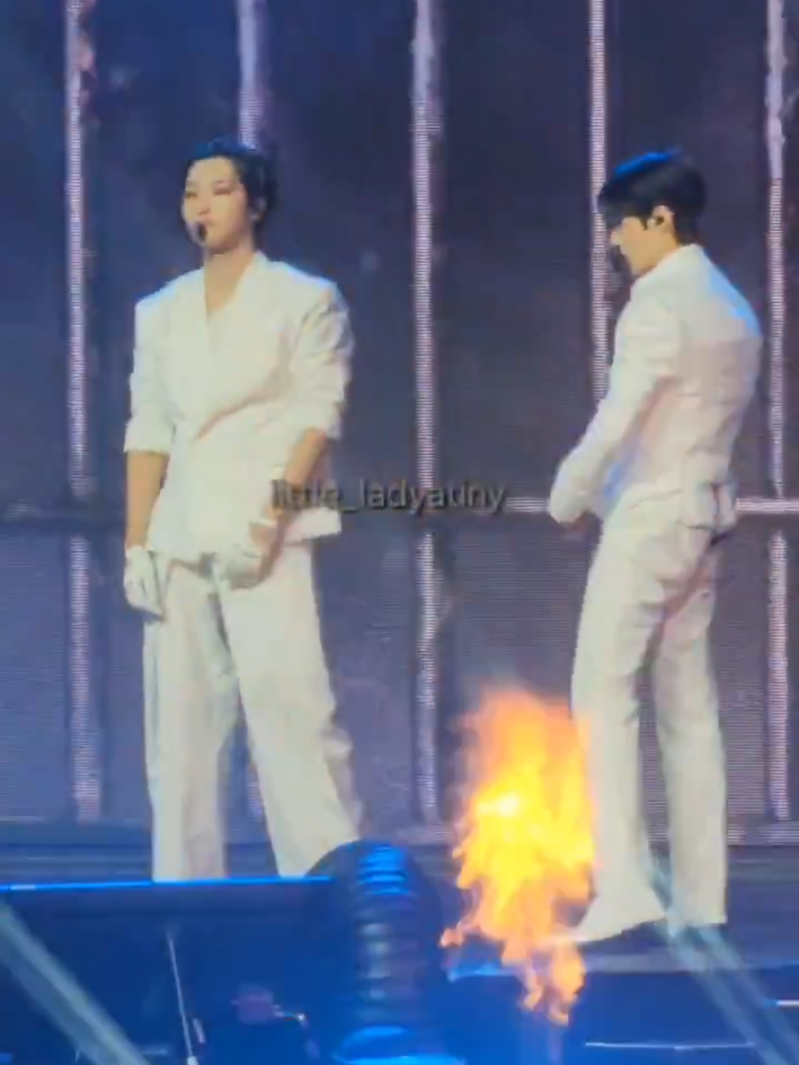@Yunho Golden Boy