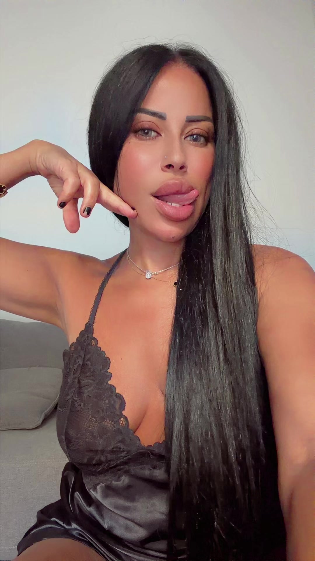 @Black black🇱🇧Naomiiii