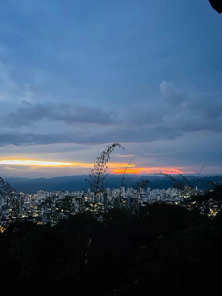 @𝑫𝑴_𝑪𝑼𝑴𝑩𝑰𝑨𝑺
