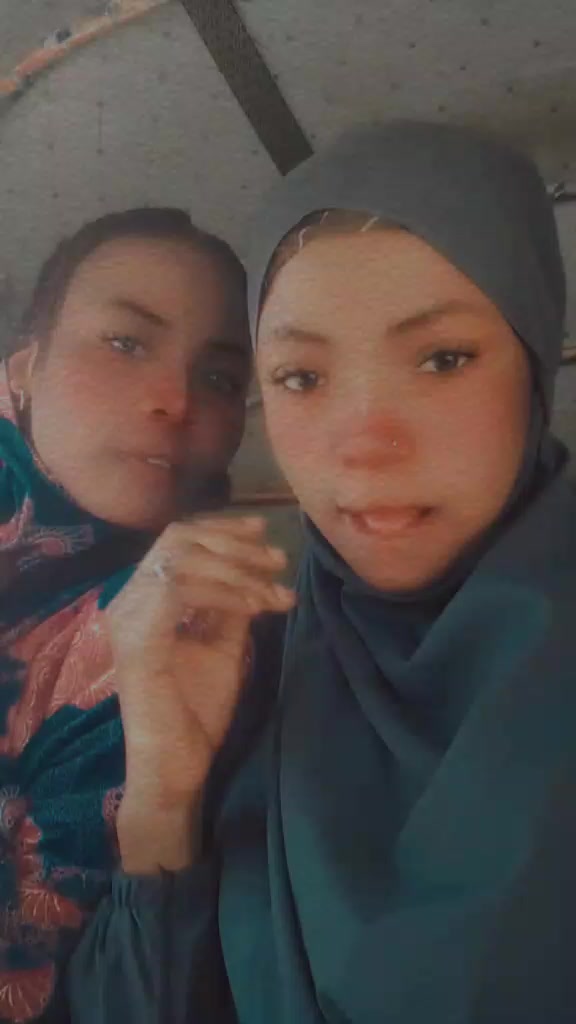 @meera🥰✈️