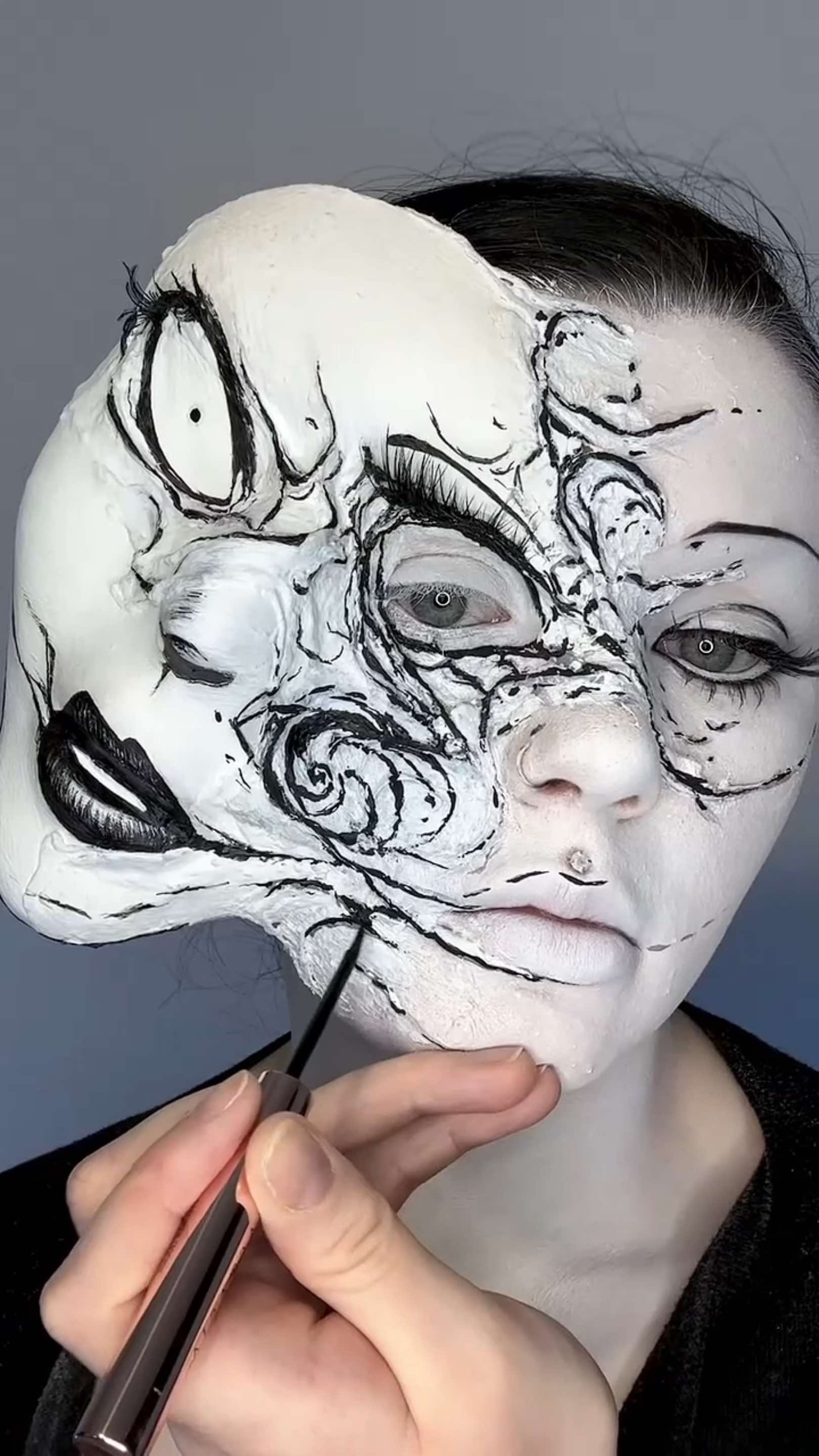 @vocallyshook