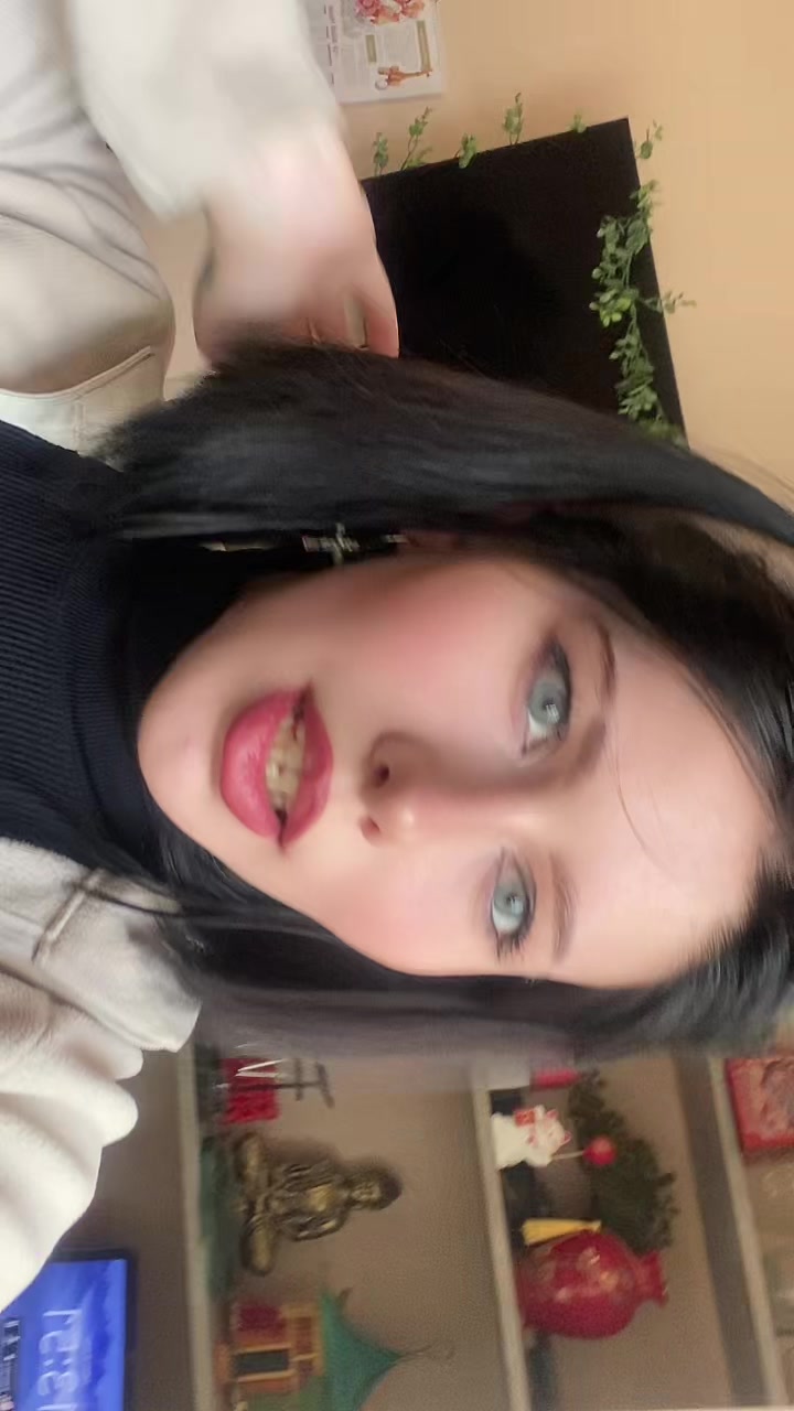 @𝐌𝐚𝐫𝐢𝐚𝐀𝐝𝐚𝐦𝐨𝐯𝐚♡