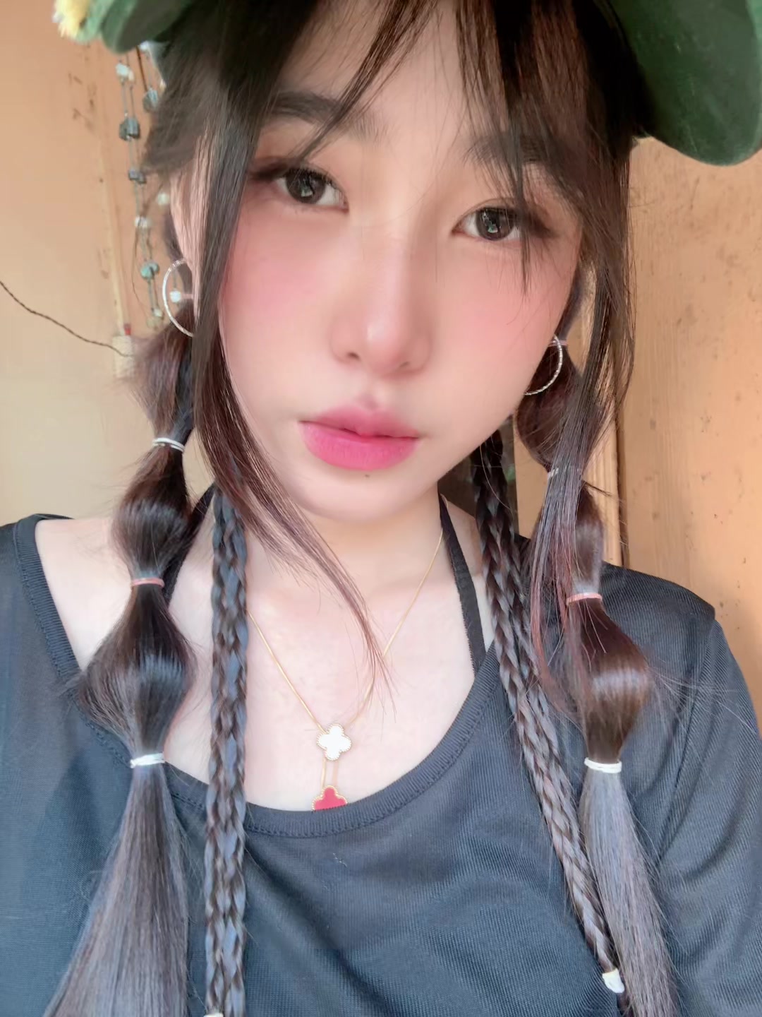 @Suzyy