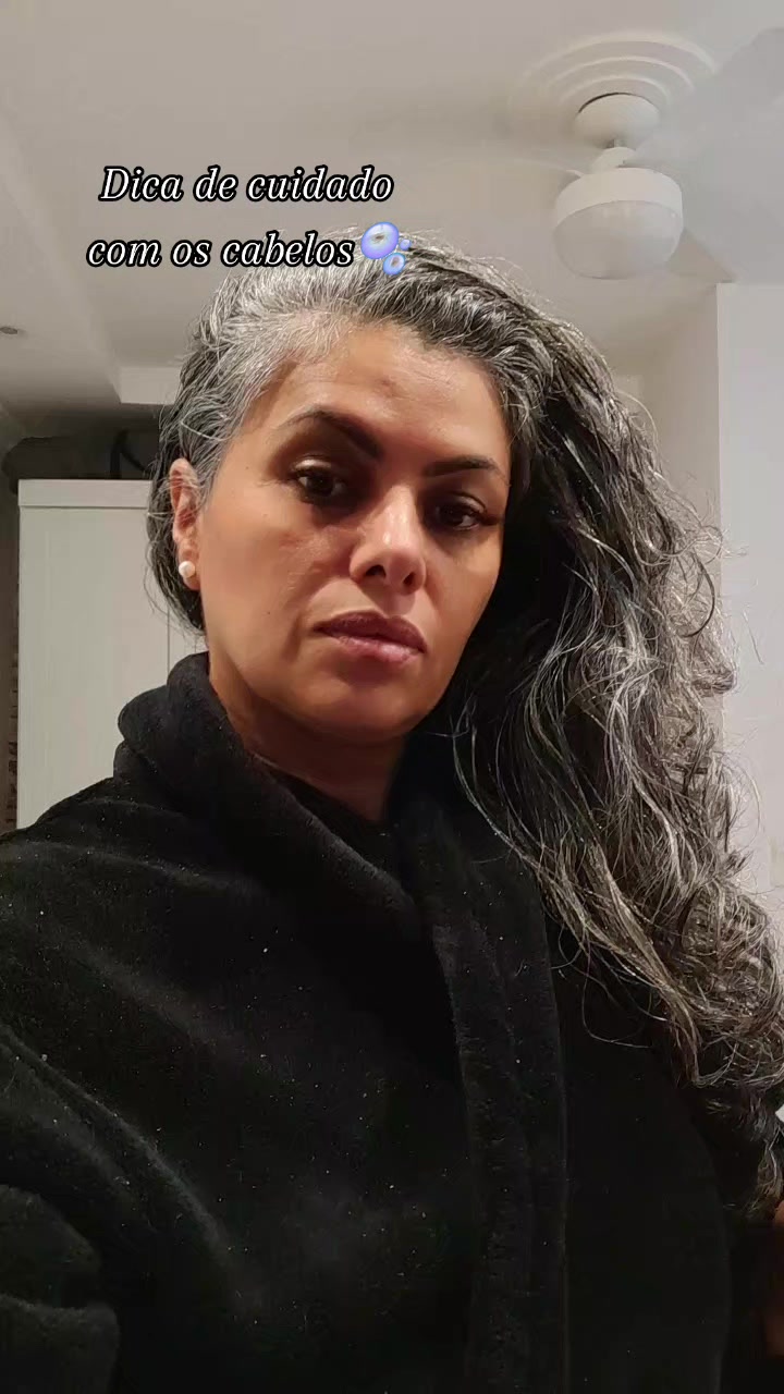 @✨️Dreiah ✨️ Cabelo grisalho