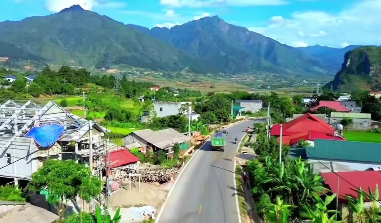 @C&ocirc; Huyền Ngữ Văn