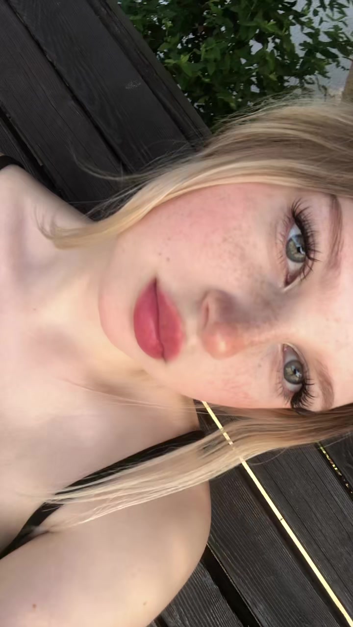 @₍^. .^₎⟆