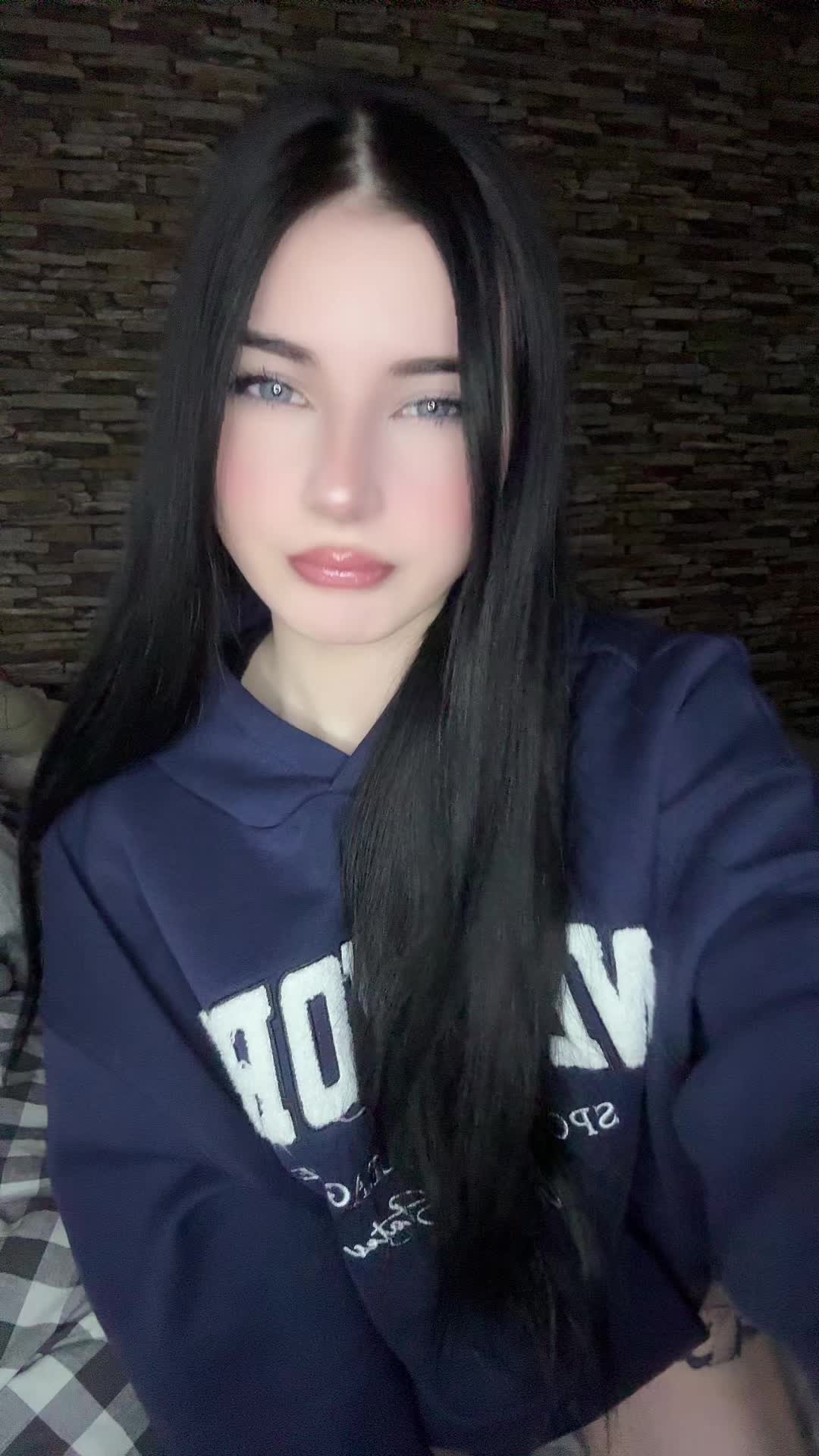 @viora